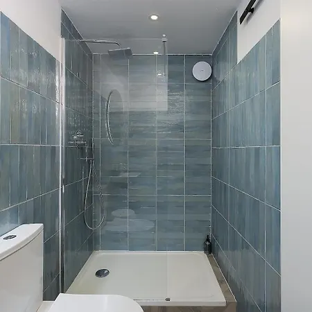 Tiny Historic Quarter By Promenade Pier * ポルティマン