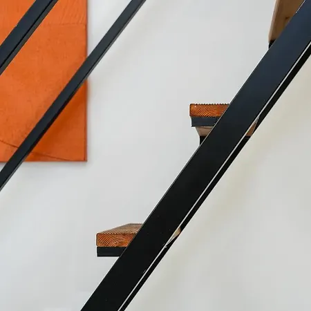 Tiny Historic Quarter By Promenade Pier